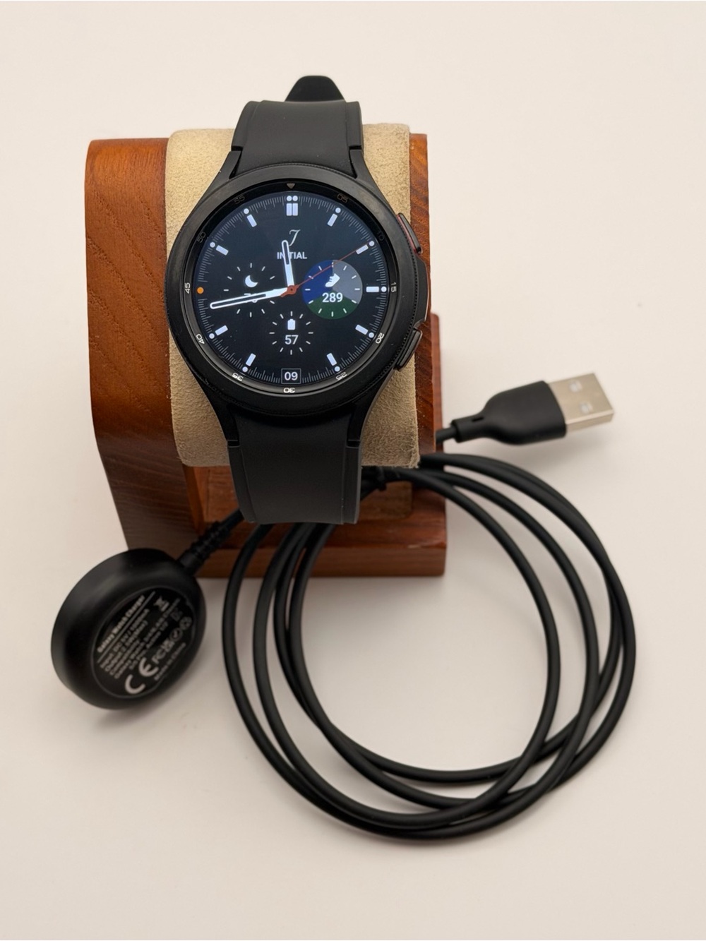 Samsung Galaxy Watch 4 Classic, 46mm, Charger included, Black, Excellent